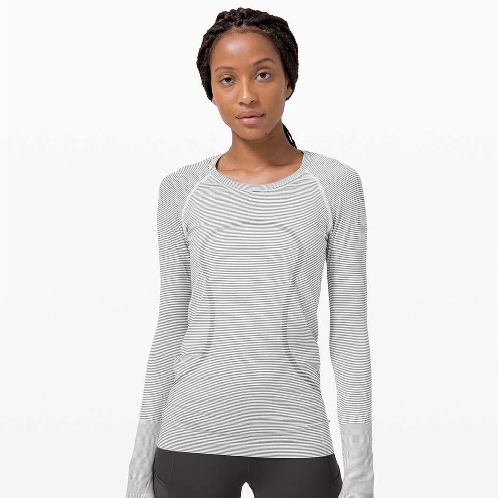 Lululemon Swiftly Tech Long Sleeve *Stripe*
White & Black Size 4